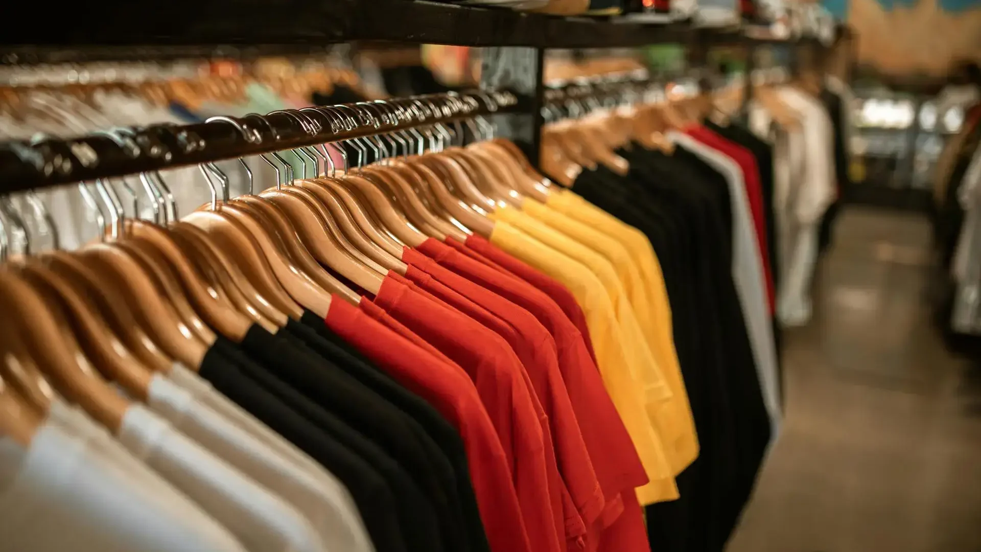 Why Starting a Clothing Brand Is a Powerful Opportunity​